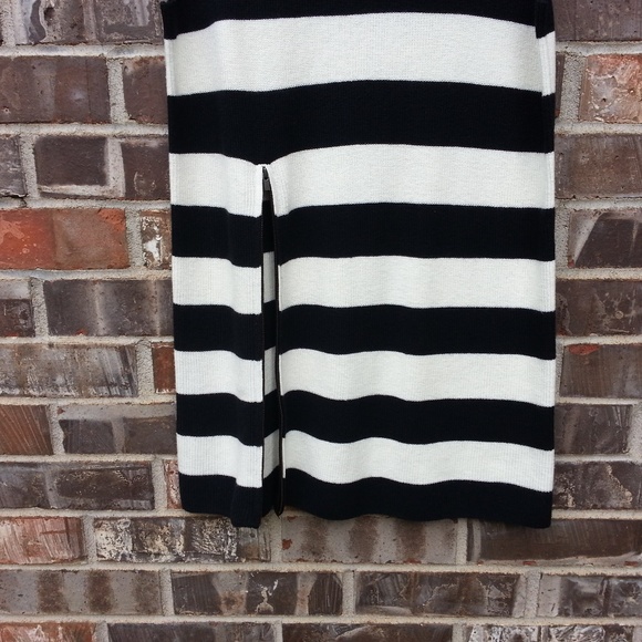 Banana Republic | sleeveless sweater w zipper sz M - Picture 4 of 7